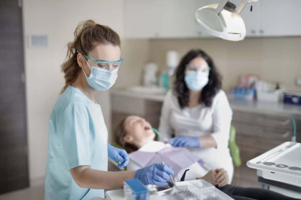 Why People Get Nervous at the Dentist, and How Happy Gas Can Help?